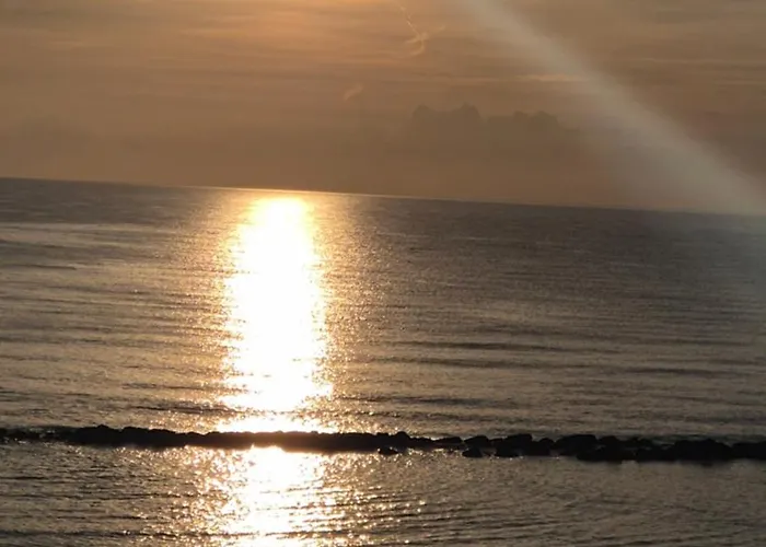 Riva Del Mare 公寓 *